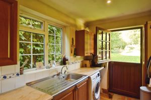 Photo 16- click for photo gallery